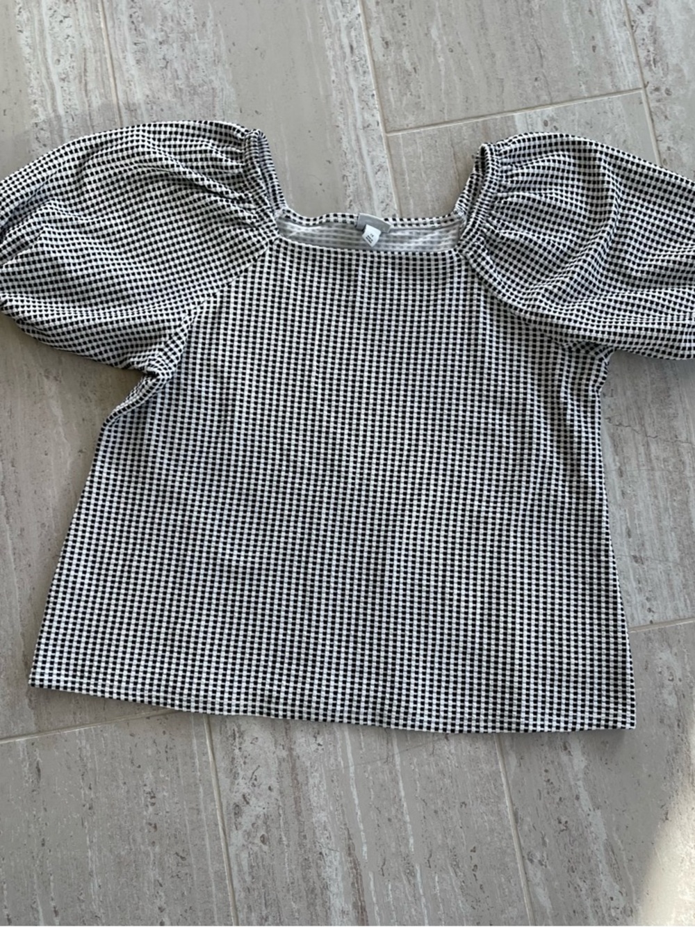 Ava & Viv Black and White Gingham Puff Sleeve Blouse